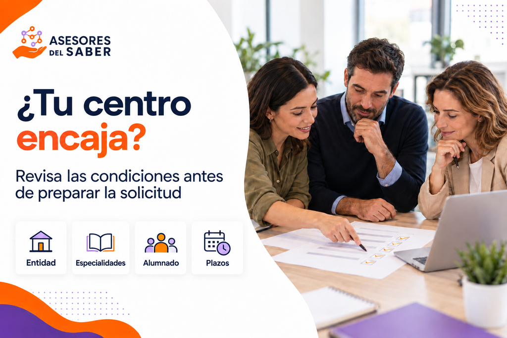 Equipo de formación revisa requisitos, especialidades y plazos de una convocatoria
